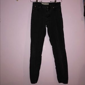 black tight non ripped skinny jeans